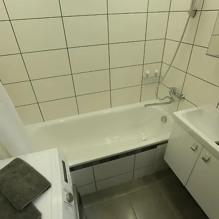 Comfy 2 - Free Parking - 350mbps Wifi - Netflix